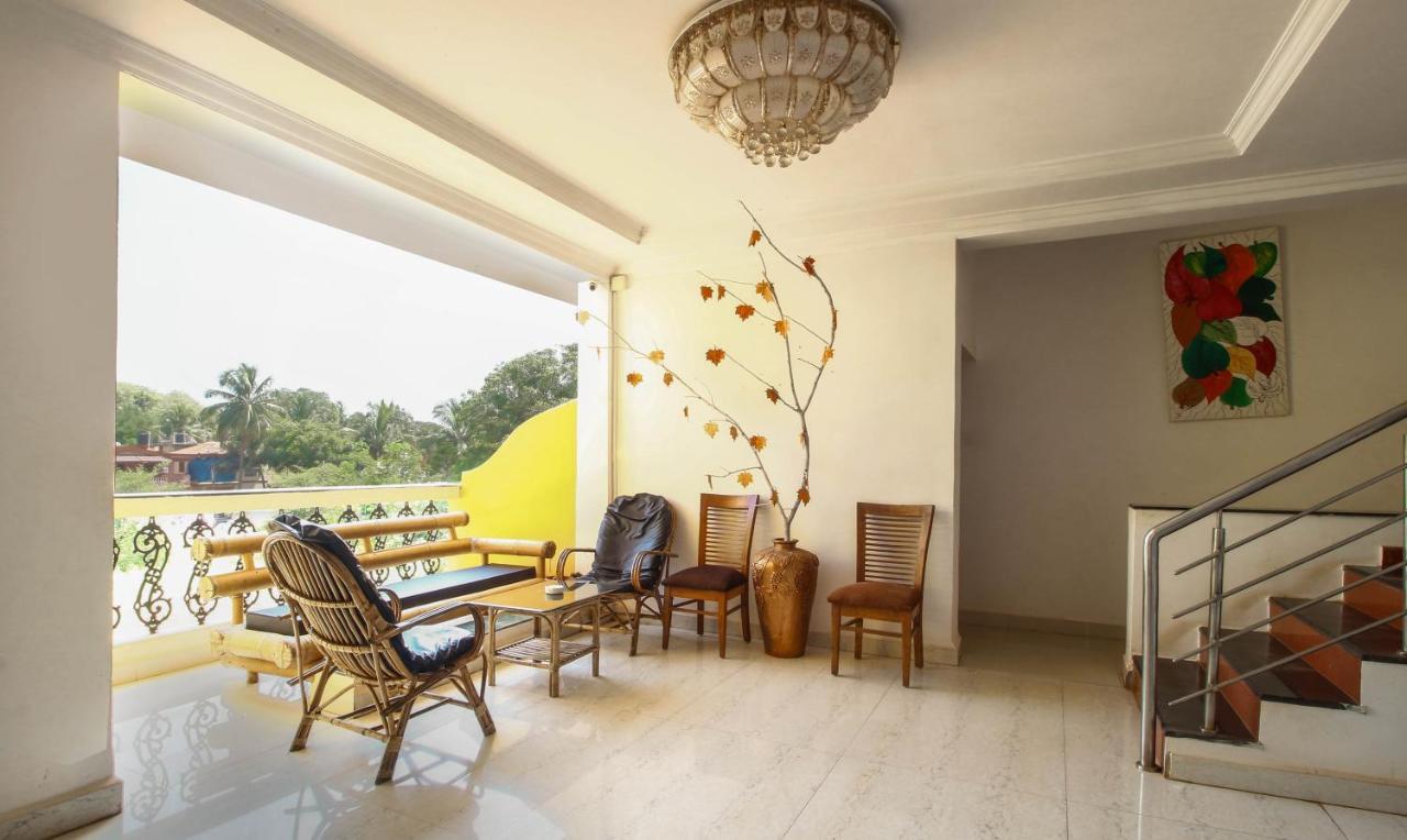 Treebo Trend Skylight Royal Stay Candolim Bagian luar foto