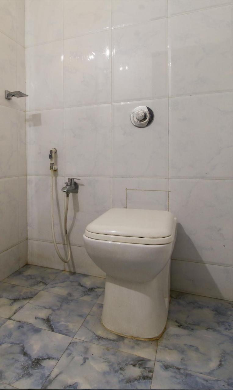 Treebo Trend Skylight Royal Stay Candolim Bagian luar foto